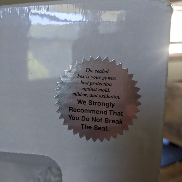 David's bridal allover lace trumpet gown - Picture 9 of 11